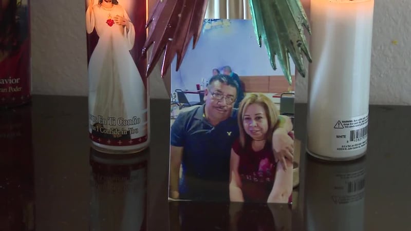 Padre de familia muere baleado por un pleito en el estacionamiento de restaurante de mariscos,...